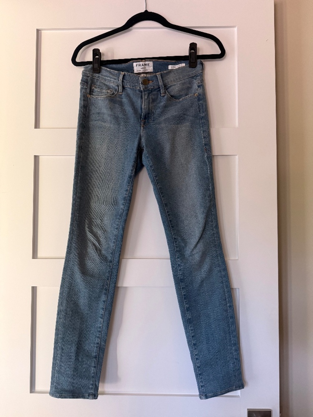 Frame Le Skinny Jeans in Faded Blue